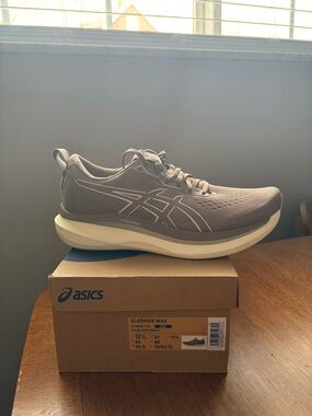 ASICS Glideride Max Running Shoes - Taupe with White Sole